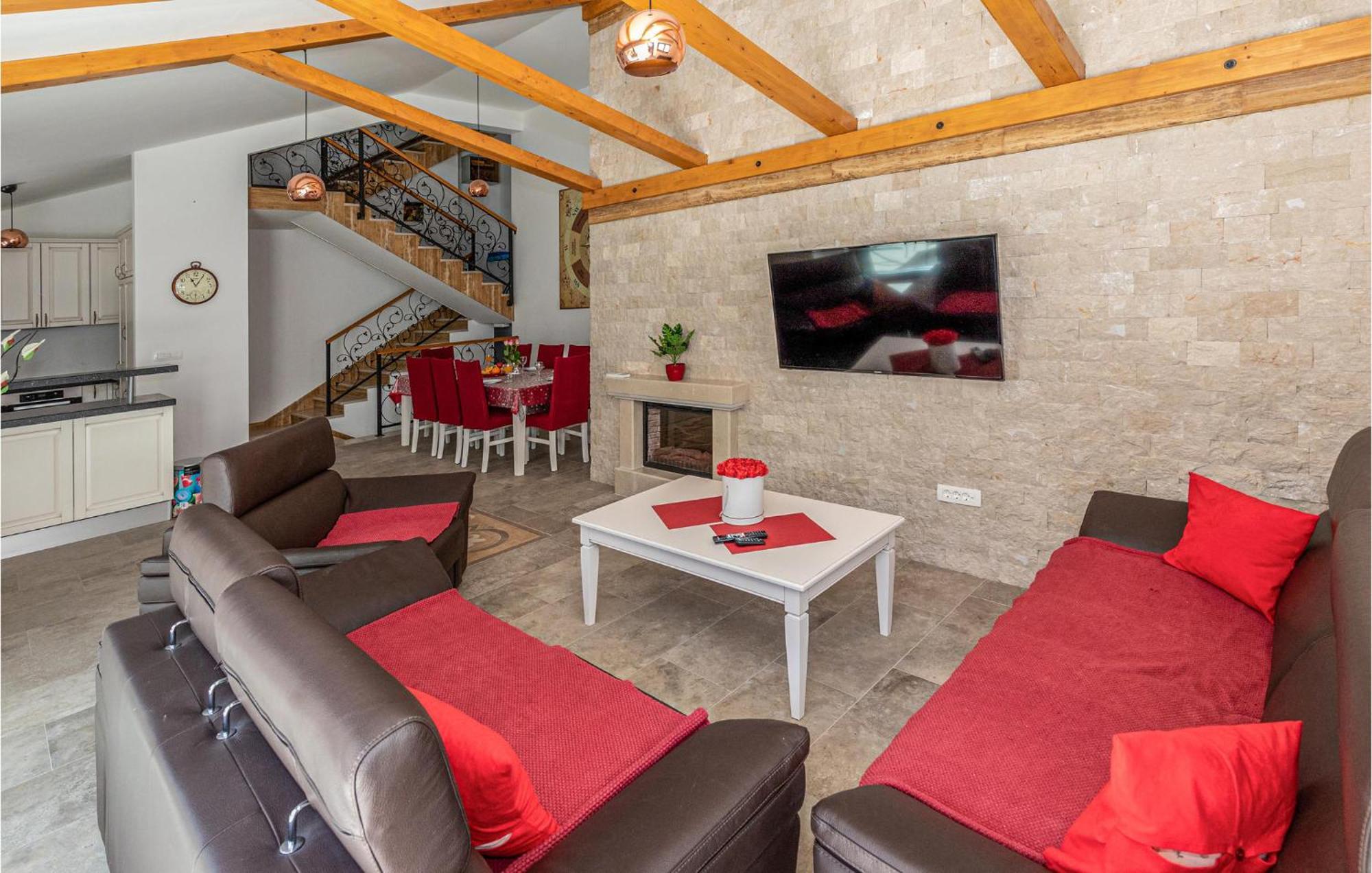 Lovely Home In Klek With House A Panoramic View Экстерьер фото